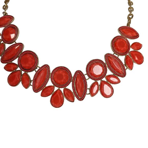 Francesca`s Collection Coral Gold Bib Necklace w/ Lobster Clasp - Picture 3 of 9